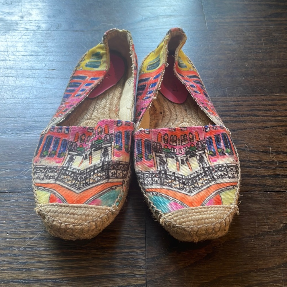 Ballet flats